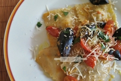 Ravioli Cacio e pepe con le cozze