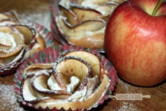 SerenaCucina - Rose di sfoglia con mele e cannella